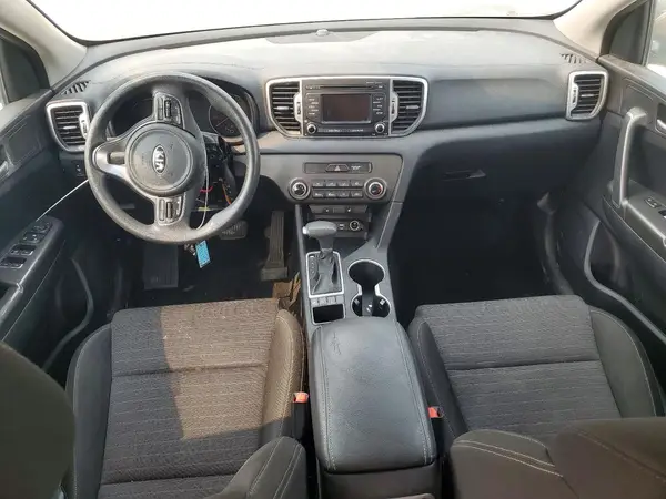 KNDPMCAC4H7261423 2017 KIA SPORTAGE - Image 8
