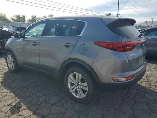 KNDPMCAC4H7273572 2017 KIA SPORTAGE - Image 2