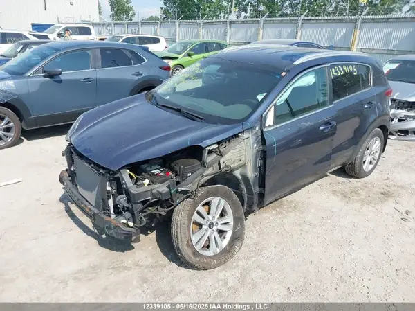 KNDPMCAC4H7277749 2017 KIA SPORTAGE - Image 2