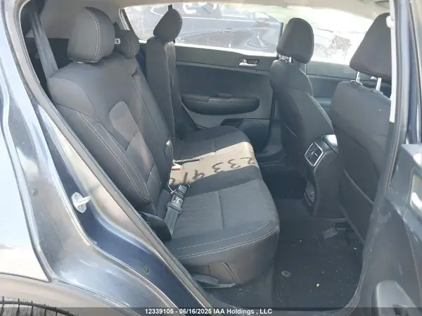 KNDPMCAC4H7277749 2017 KIA SPORTAGE - Image 8