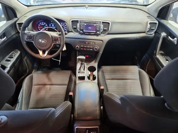 KNDPMCAC4J7308102 2018 KIA SPORTAGE - Image 8