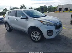 KNDPMCAC4J7308486 2018 KIA SPORTAGE