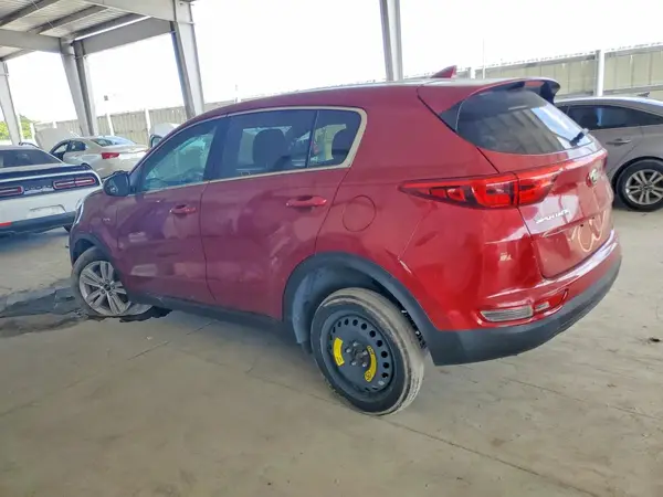 KNDPMCAC4J7315423 2018 KIA SPORTAGE - Image 2