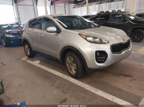 KNDPMCAC4J7317754 2018 KIA SPORTAGE - Image 1