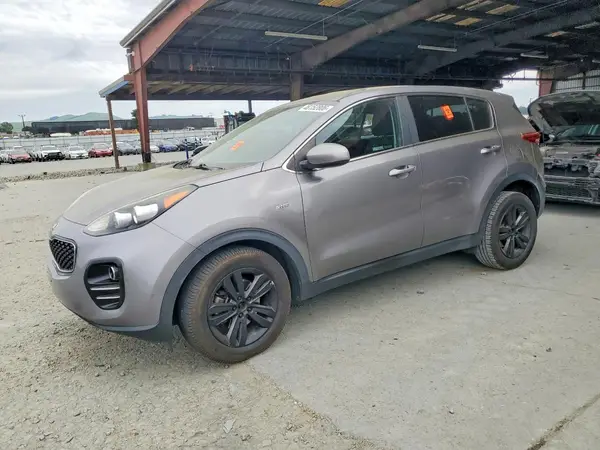 KNDPMCAC4J7341794 2018 KIA SPORTAGE - Image 1