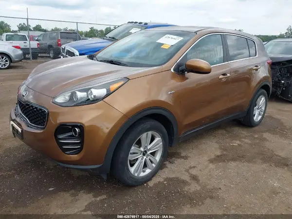 KNDPMCAC4J7350155 2018 KIA SPORTAGE - Image 2