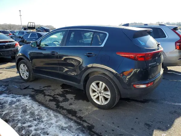KNDPMCAC4J7365710 2018 KIA SPORTAGE - Image 2
