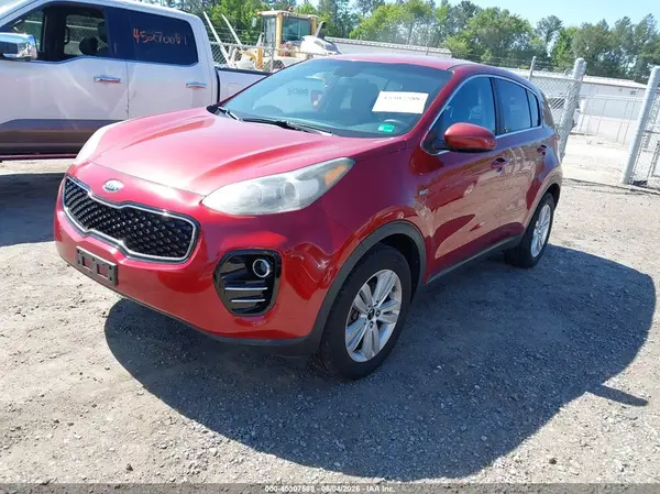KNDPMCAC4J7372866 2018 KIA SPORTAGE - Image 2