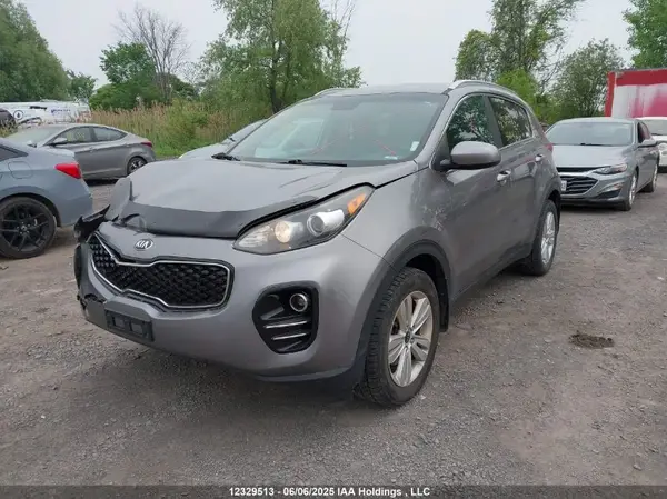 KNDPMCAC4J7376142 2018 KIA SPORTAGE - Image 2