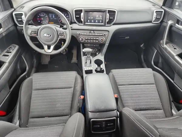 KNDPMCAC4J7379073 2018 KIA SPORTAGE - Image 8
