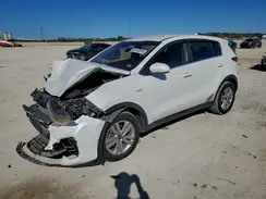 KNDPMCAC4J7389716 2018 KIA SPORTAGE