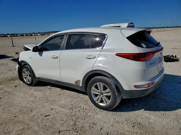 KNDPMCAC4J7389716 2018 KIA SPORTAGE - Image 2