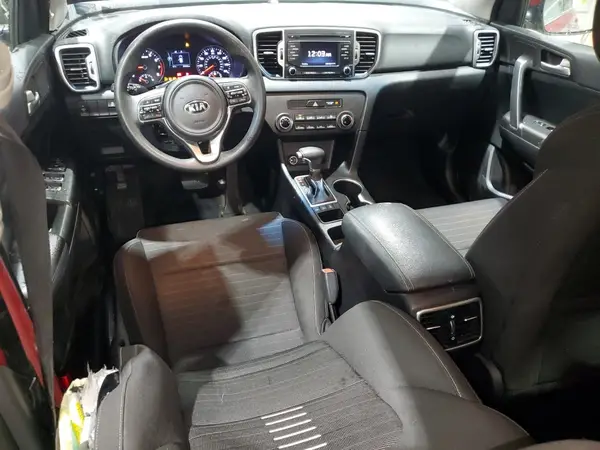 KNDPMCAC4J7399792 2018 KIA SPORTAGE - Image 8