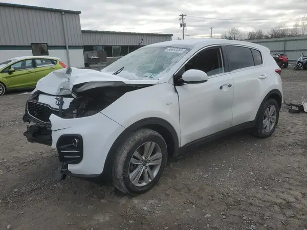 KNDPMCAC4J7413867 2018 KIA SPORTAGE - Image 1