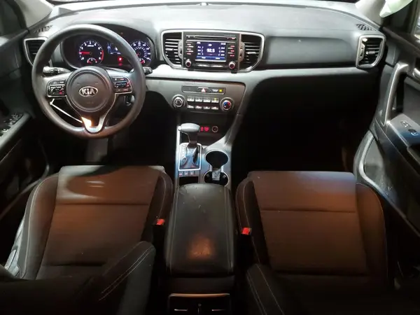 KNDPMCAC4J7430779 2018 KIA SPORTAGE - Image 8