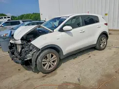 KNDPMCAC4J7437957 2018 KIA SPORTAGE