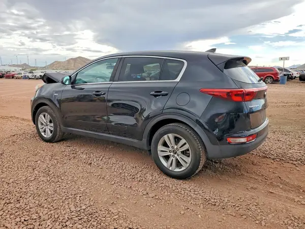KNDPMCAC4J7453902 2018 KIA SPORTAGE - Image 2