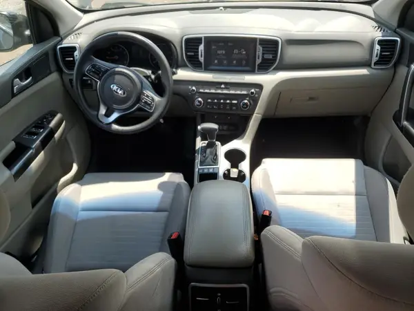 KNDPMCAC4J7488150 2018 KIA SPORTAGE - Image 8