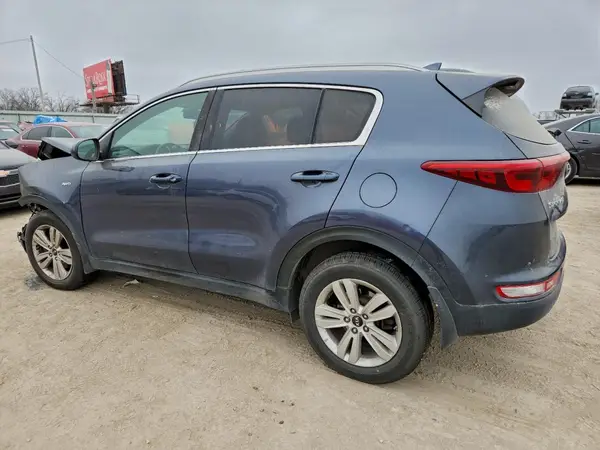 KNDPMCAC4J7488617 2018 KIA SPORTAGE - Image 2