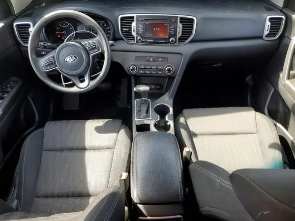 KNDPMCAC4K7499490 2019 KIA SPORTAGE - Image 8
