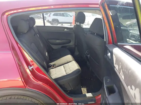 KNDPMCAC4K7509239 2019 KIA SPORTAGE - Image 8