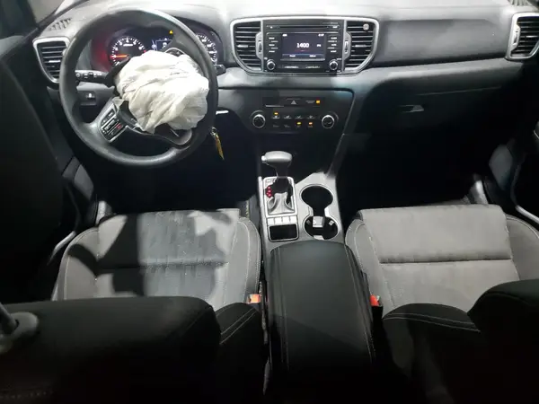 KNDPMCAC4K7528289 2019 KIA SPORTAGE - Image 8