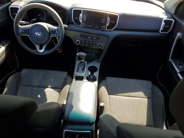 KNDPMCAC4K7554360 2019 KIA SPORTAGE - Image 8