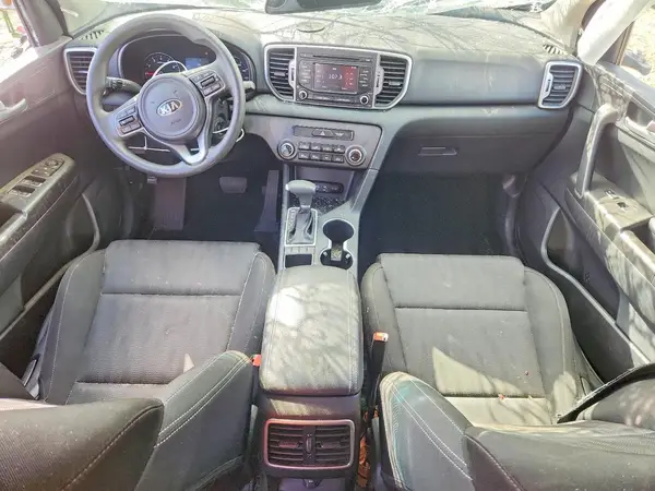 KNDPMCAC4K7559395 2019 KIA SPORTAGE - Image 8