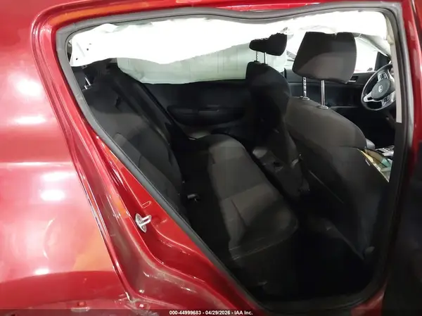 KNDPMCAC4K7561082 2019 KIA SPORTAGE - Image 8