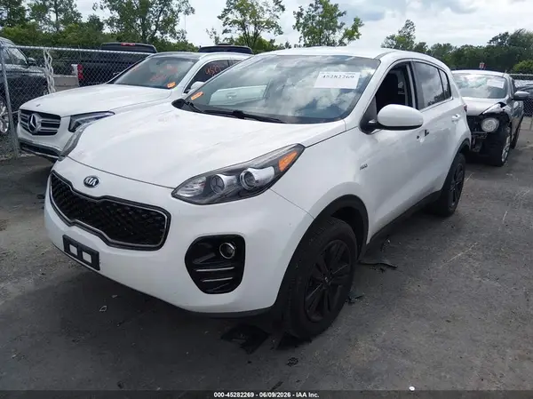 KNDPMCAC4K7565794 2019 KIA SPORTAGE - Image 2