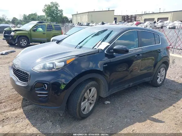 KNDPMCAC4K7584412 2019 KIA SPORTAGE - Image 2