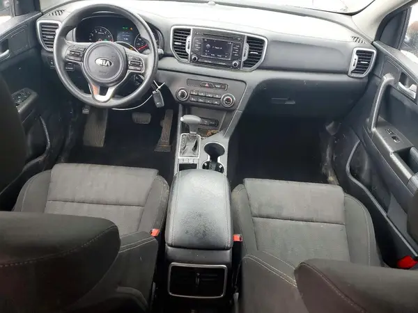 KNDPMCAC4K7587861 2019 KIA SPORTAGE - Image 8