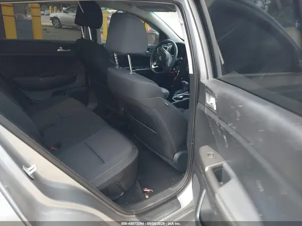 KNDPMCAC4K7613911 2019 KIA SPORTAGE - Image 8