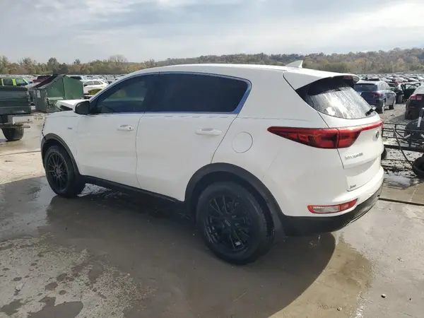 KNDPMCAC4K7617425 2019 KIA SPORTAGE - Image 2