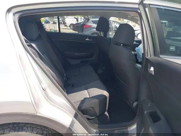KNDPMCAC4L7629950 2020 KIA SPORTAGE - Image 8