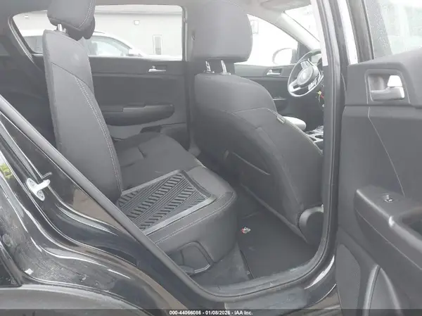 KNDPMCAC4L7639037 2020 KIA SPORTAGE - Image 8