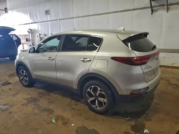 KNDPMCAC4L7667937 2020 KIA SPORTAGE - Image 2