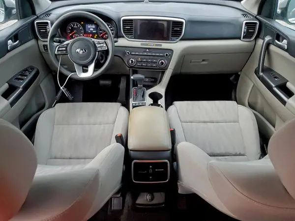 KNDPMCAC4L7680963 2020 KIA SPORTAGE - Image 8