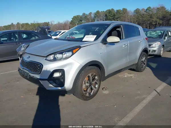KNDPMCAC4L7737825 2020 KIA SPORTAGE - Image 2