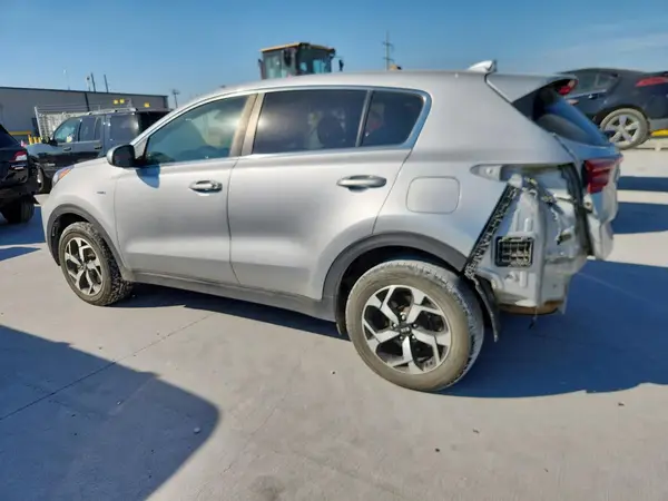 KNDPMCAC4L7738358 2020 KIA SPORTAGE - Image 2