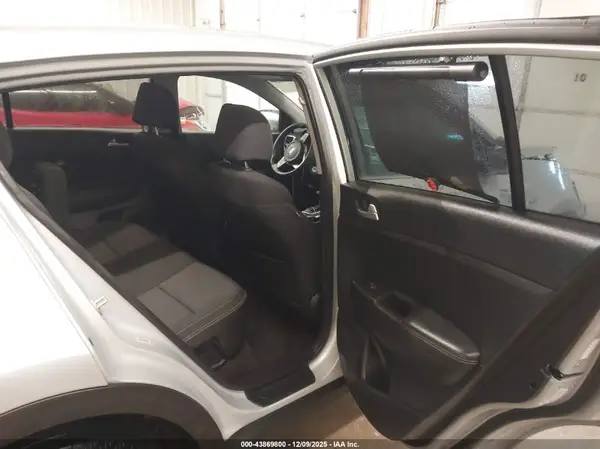 KNDPMCAC4L7775913 2020 KIA SPORTAGE - Image 8