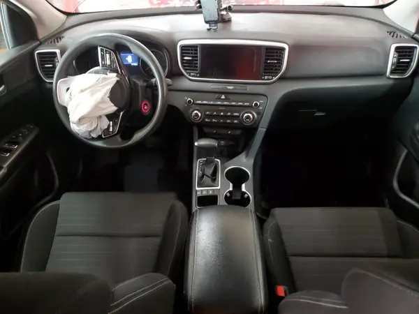 KNDPMCAC4L7840047 2020 KIA SPORTAGE - Image 8