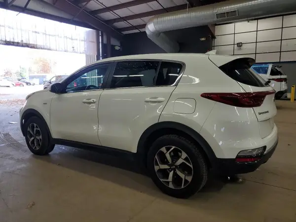 KNDPMCAC4M7845217 2021 KIA SPORTAGE - Image 2