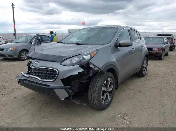 KNDPMCAC4M7871820 2021 KIA SPORTAGE - Image 2