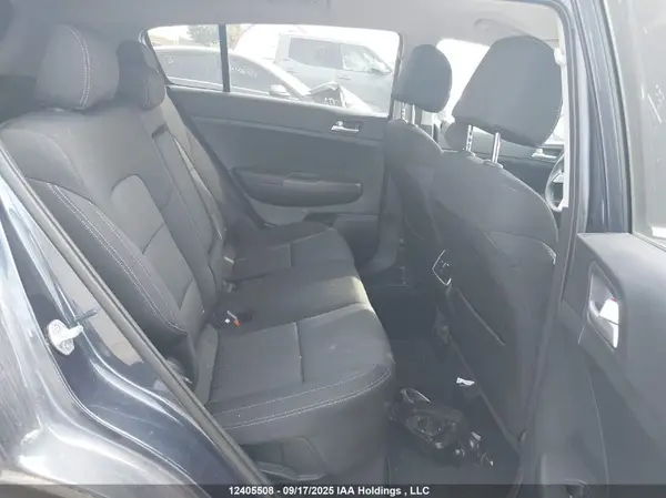 KNDPMCAC4M7910292 2021 KIA SPORTAGE - Image 8