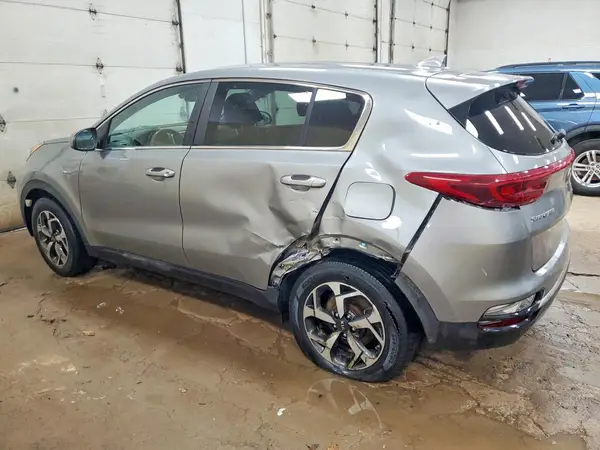 KNDPMCAC4M7913676 2021 KIA SPORTAGE - Image 2