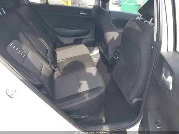 KNDPMCAC4M7918960 2021 KIA SPORTAGE - Image 8