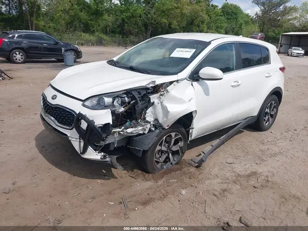 KNDPMCAC4M7933202 2021 KIA SPORTAGE - Image 2