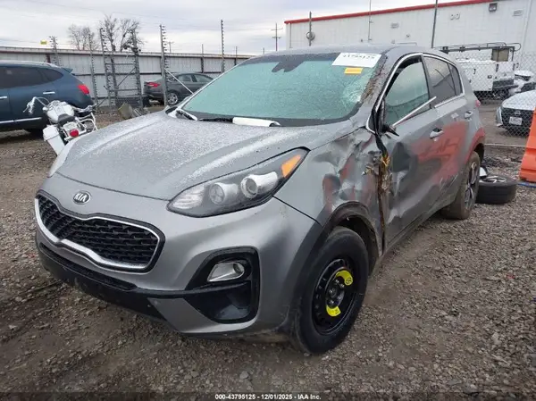 KNDPMCAC4N7022188 2022 KIA SPORTAGE - Image 2