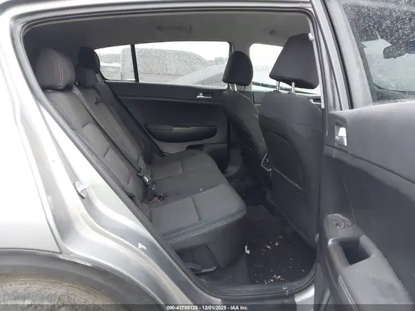 KNDPMCAC4N7022188 2022 KIA SPORTAGE - Image 8